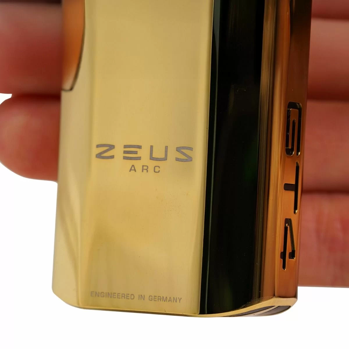 ZEUS ARC GT4 GOLD LIMITED EDITION - Image 13