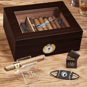 DANTE PERSONALIZED CIGAR GIFT SET WITH CEDAR CIGAR HUMIDOR AND HYGROMETER